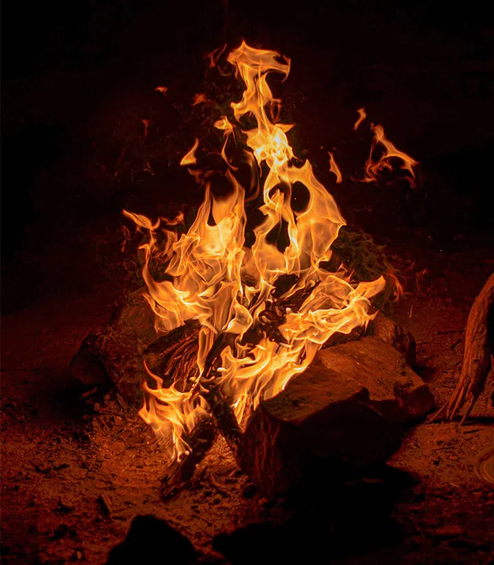 If you're stuck in a rut, connecting to the Fire element's energy will fire you up. (Photo by Oussama Elhaidi from Pexels)