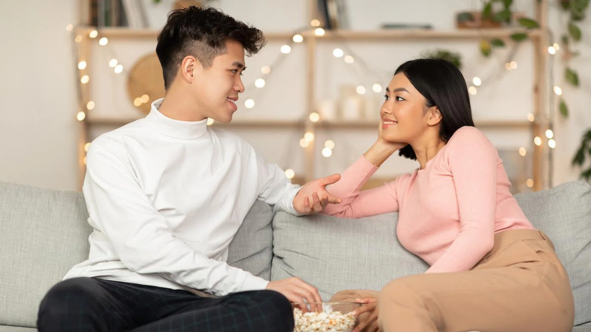 Looking For Love? Here's How To Trust Your Intuition