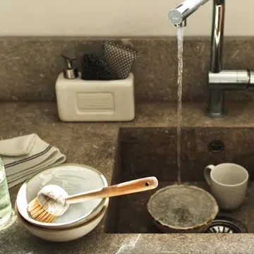 12 Dirtiest Spots In Your Kitchen