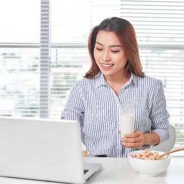Here’s How You Can Lose Weight At Work