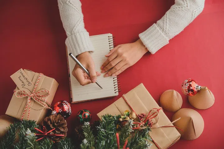 12 budgeting tips that will help you save money this Christmas
