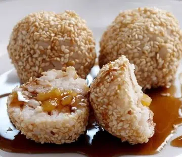 Sticky Coconut Rice Balls