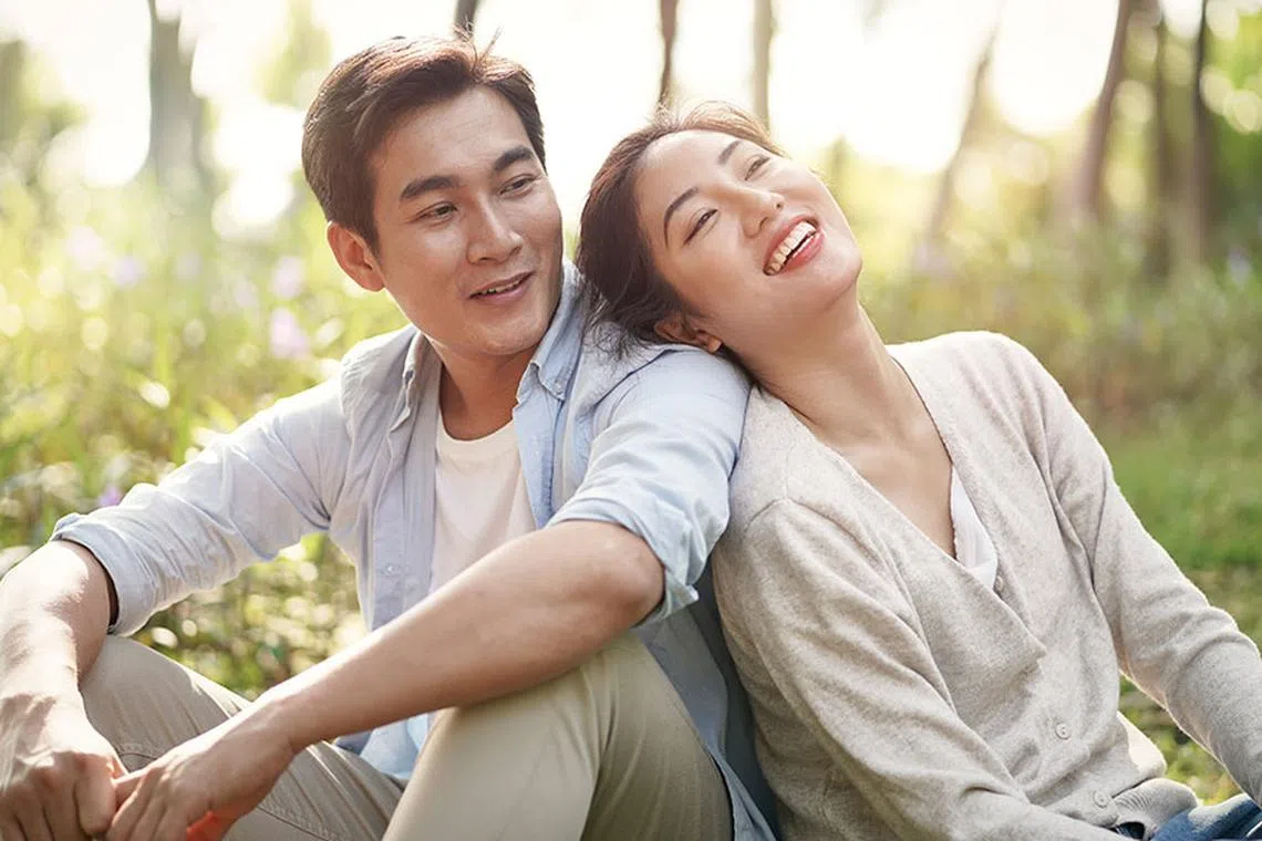 These Are 8 Ways Your Partner Can Provide You Emotional Support | The ...