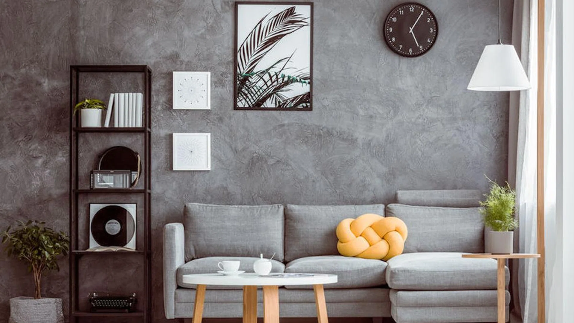 Decorate small apartment