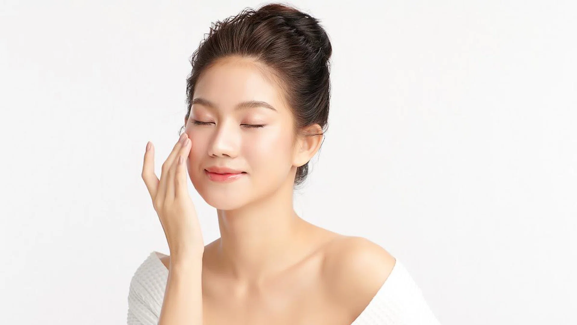 Nourishing And Non-Stripping 3 Steps to Get Your Sensitive, Dry Skin Hydrated And Glowing Venus Beauty Neuskin