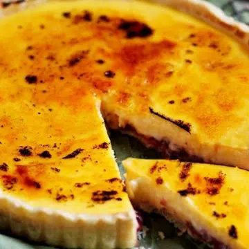 Lemon Custard & Strawberry Jam Brûlée Tart