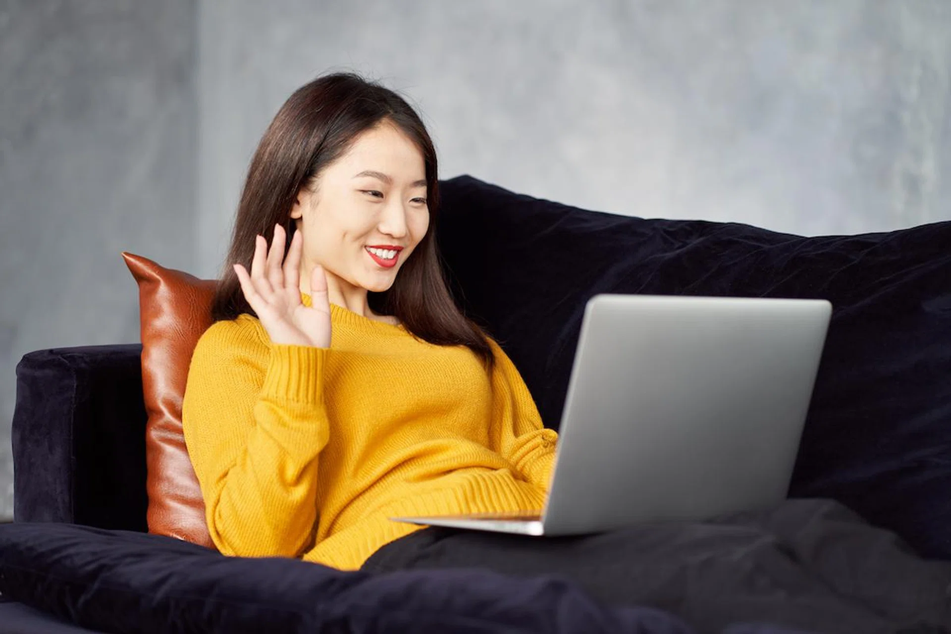 virtual-dating-is-on-the-rise-and-its-not-because-of-covid-19