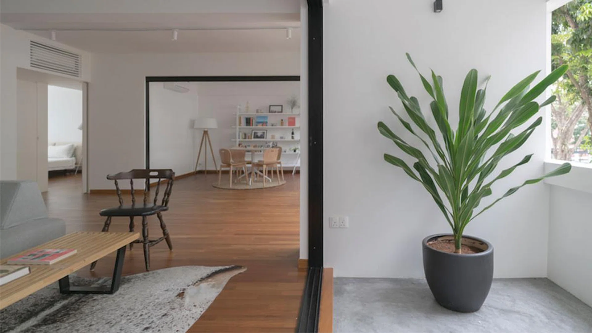 These Homes In Singapore Defy Space Constraints With Open Concept Themes_Featured