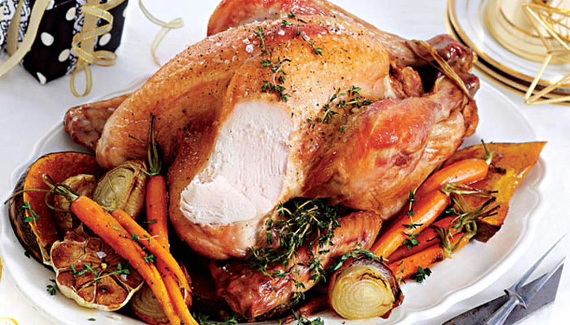 Christmas with Woman's Day - All the trimmings! - Roast Turkey with Macadamia stuffing