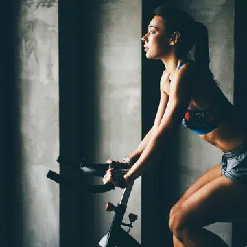 burn-calories-improve-fitness-spinning-studios-singapore