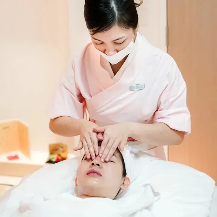 SKINDEEP Skin Awakening Facial (Face & Eye), Erabelle