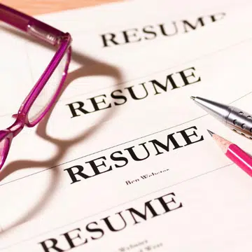 Going Back To Work: What Should A SAHM Put On Her CV?  