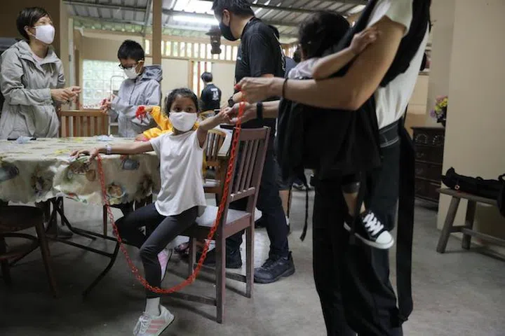 experience-authentic-kampong-life-singapore-lorong-buangkok-2