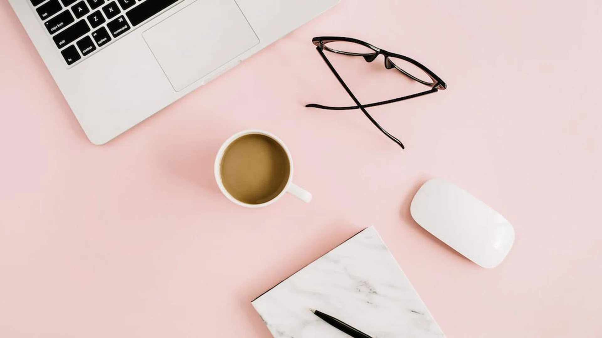 The Gross Office Habits That Are Making You (And Your Colleagues) Sick