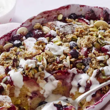 Berry-Croissant-Crumble recipe