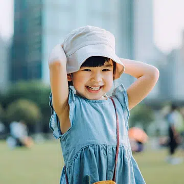 10 Ways To Help Your Shy Child Become A Confident Speaker