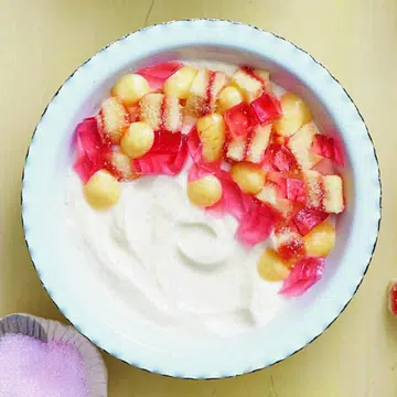 Yoghurt With Trifle Topping