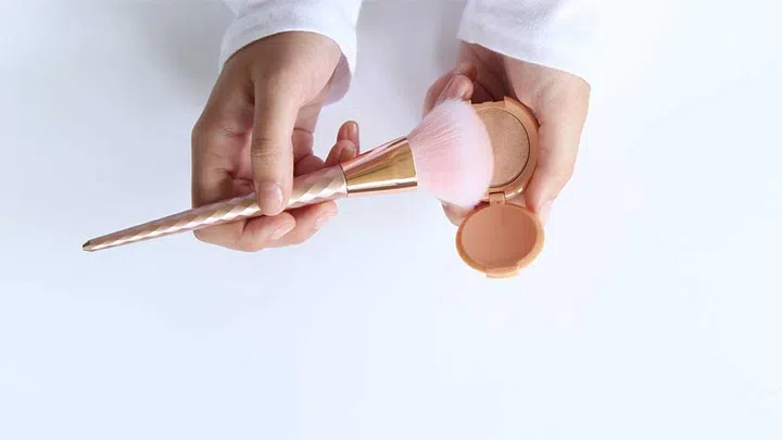 If you're interested in contouring, Kheahni recommends looking closely at the natural shape of your face.