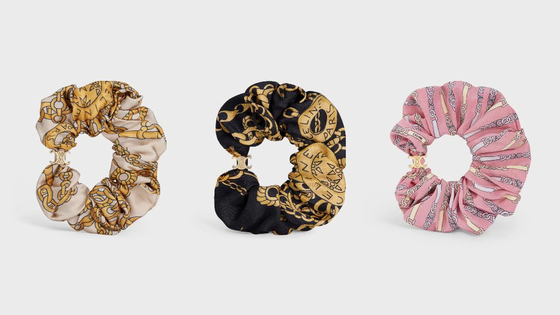 Oversized scrunchie