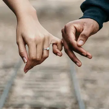 Healthy Relationship Habits - Featured Image