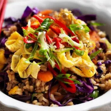 Brown Fried Rice With Carrot, Cabbage & Red Onion
