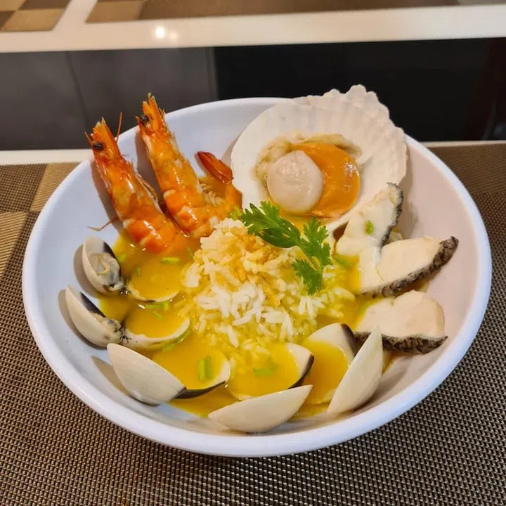 Credit: Facebook/Mun's Seafood Pao Fan