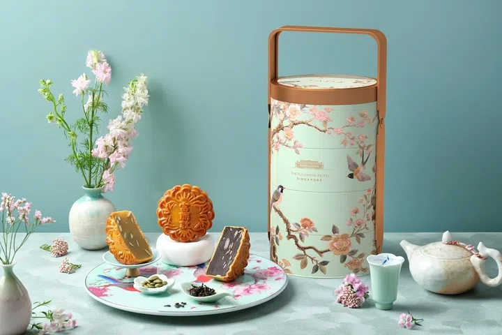 Best low sugar mooncakes in Singapore: The Fullerton Hotel Singapore