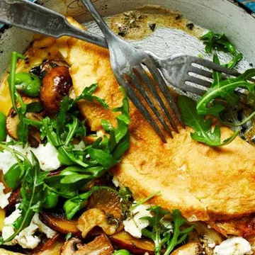 Mushroom & Goat's Cheese Omelette