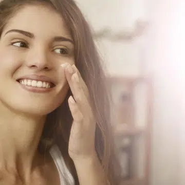 Dull and Tired Skin Here's How to Make It Glow - Featured