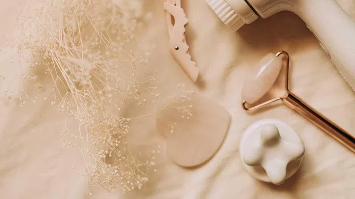 Exfoliating before cleansing allows for a deeper cleanse, more efficient delivery of active ingredients, and more robust cell renewal.