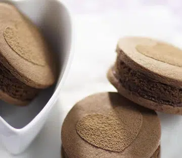 Mud Cake Sandwiches