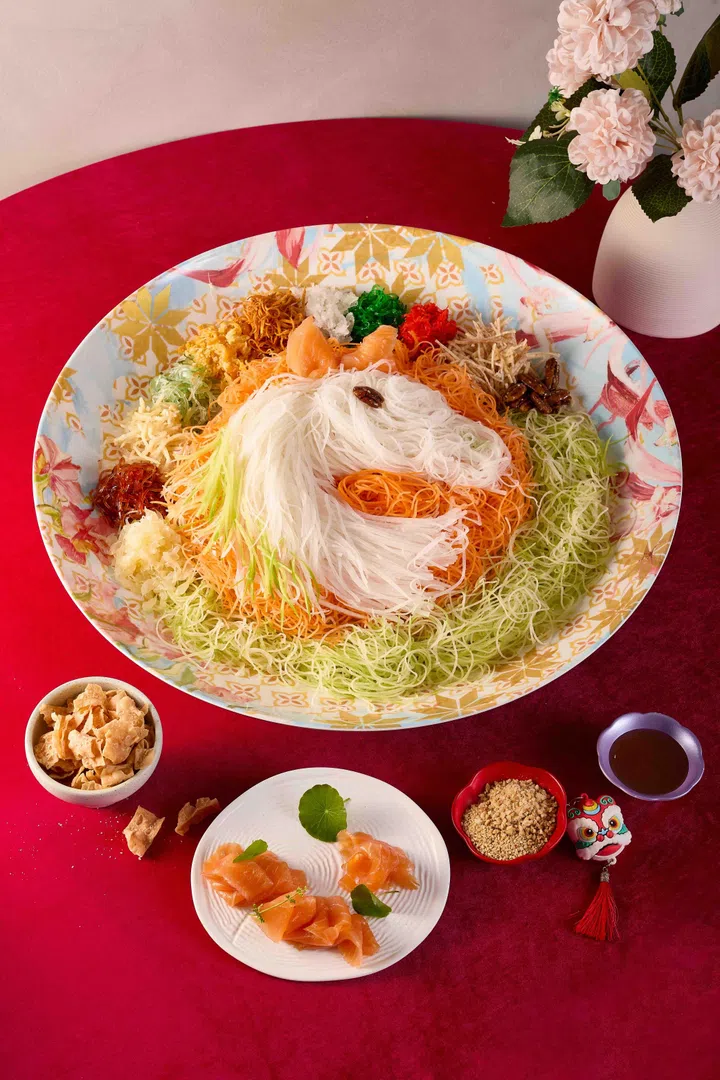 horse yusheng CNY Lo Hei tunglok