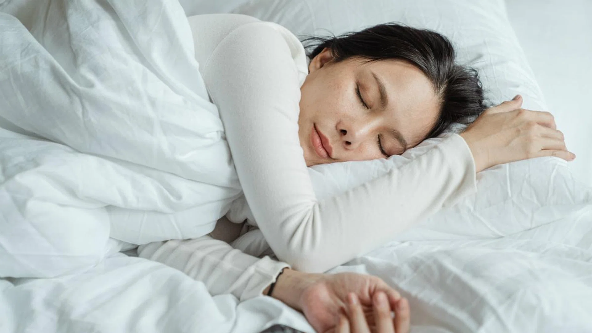 Is Covid-19 Causing You Bad Dreams And Insomnia? Here Are 14 Ways To Sleep Better