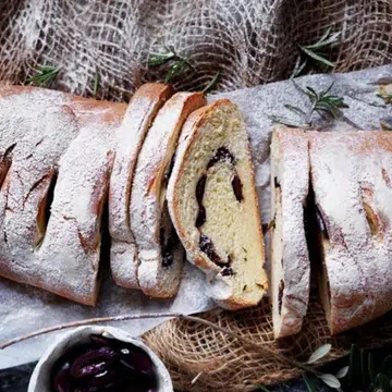 Kalamata Olive Bread