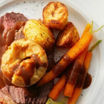 Yorkshire Puddings With Gravy