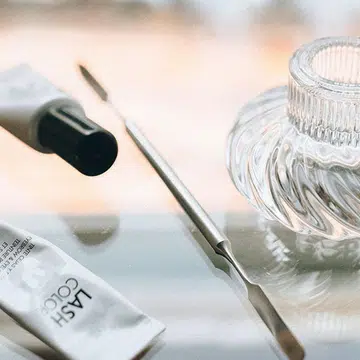 We Tried 3 Different Brow Products – Micro Strokes, Liquid Pen, And Gel Brush