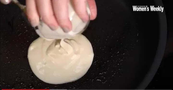 02. Heat the pan using medium to high heat, and lightly grease with oil. Pour 45ml of batter (or based on your preference) onto hot pan.