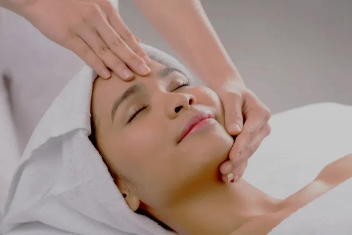 Bespoke Facial Treatment, The Face Place