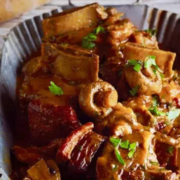 Slow-Cooked Beef Rib Bourguignon