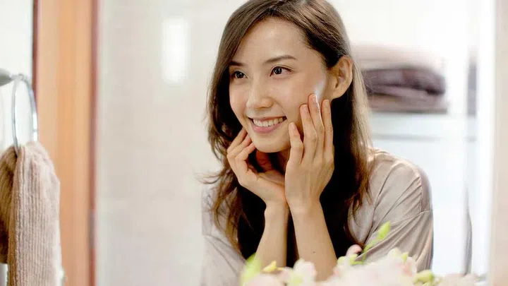 Founder of Klaypeau Singapore, Karen Khoo, never thought much of skincare when she was young.