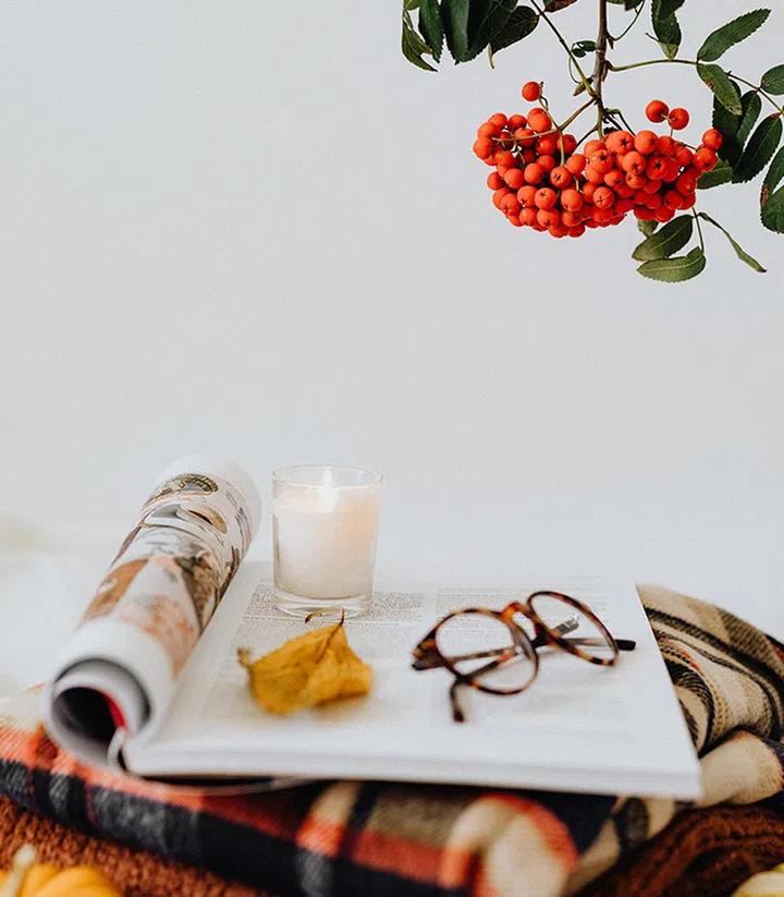 Arrange scented candles for soft lighting and a lovely scent to create ambience. (Photo by Karolina Grabowska from Pexels)