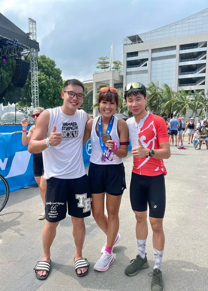 Yvonne representing Team Singapore at the Professional Triathletes Organisation Asian Open in August 2023. Her team came in third in the experienced amateur category. Image courtesy of Yvonne Chee.