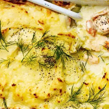 Creamy Fish & Prawn Pie