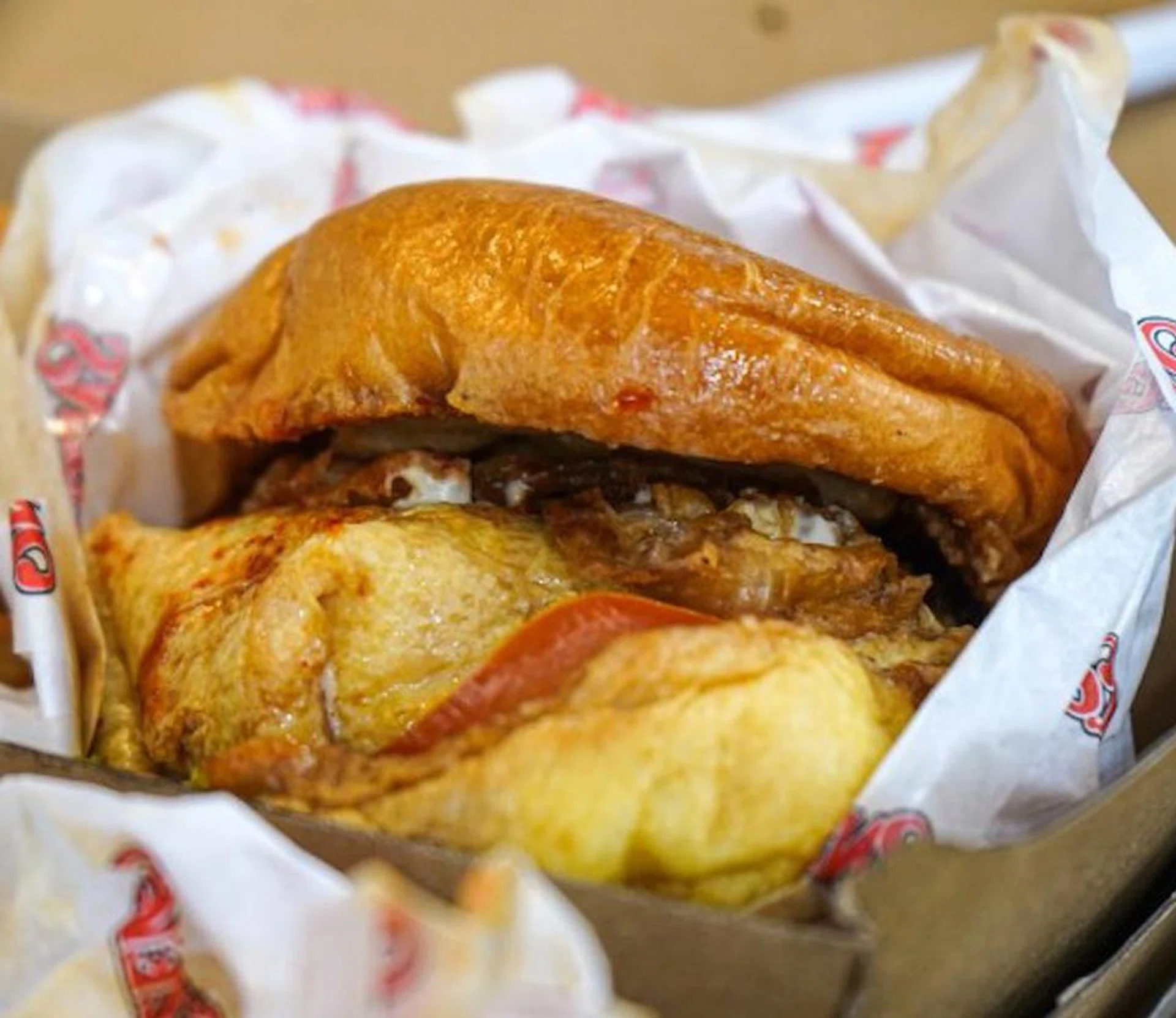 Swensen's ramly burger