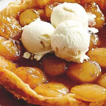 recipe for Apple tart with caramel ice-cream