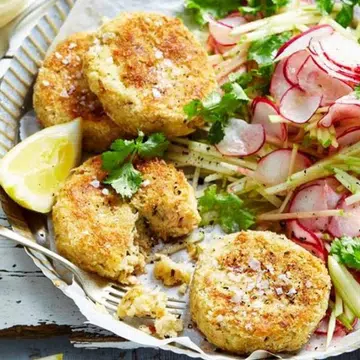 Salmon Cakes With Apple Salad