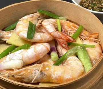 Steamed Prawns With Dipping Sauce