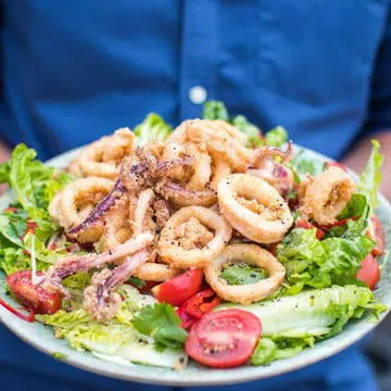 Crispy Calamari Salad