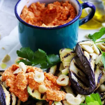 Romeso Sauce With Eggplant & Zucchini