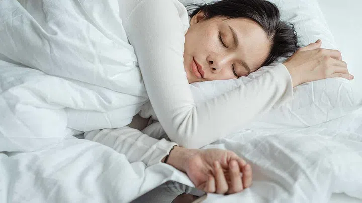 The 'wolf' sleep chronotypes are most productive at night and struggle to wake up in the morning. (Photo by Ketut Subiyanto from Pexels)